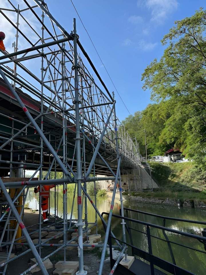 Montage échafaudage fixe, Asnières-sur-Seine